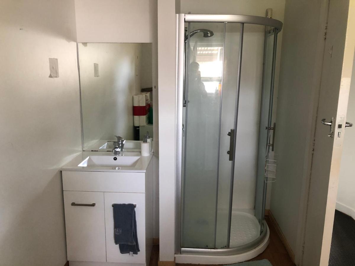 Single Room #1 Or #3 - Homestay Family Home - No Breakfast Hamilton Eksteriør billede