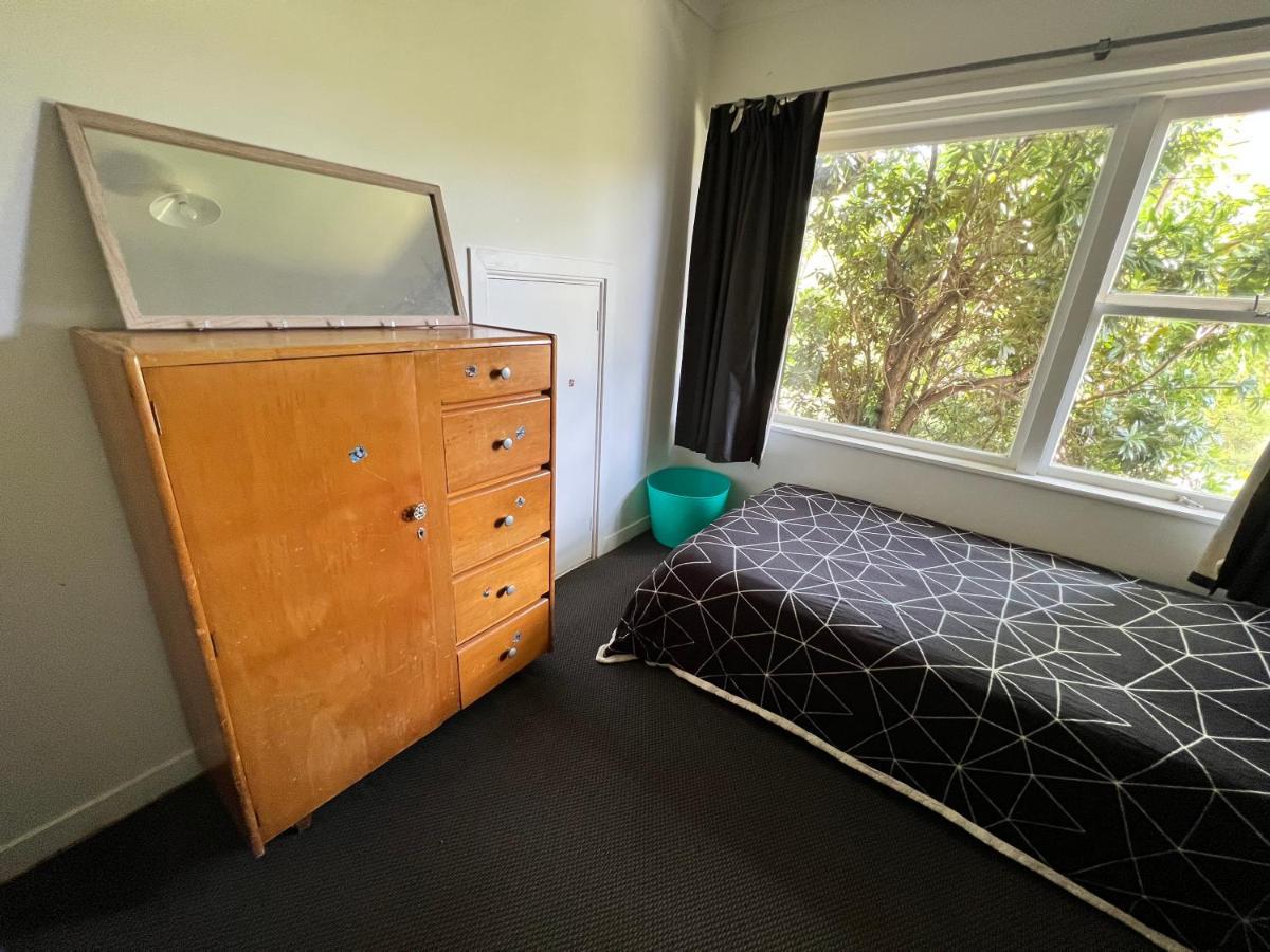 Single Room #1 Or #3 - Homestay Family Home - No Breakfast Hamilton Eksteriør billede